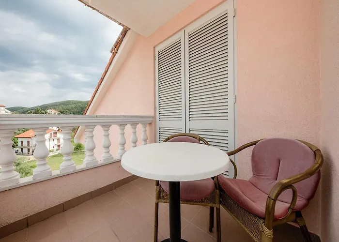 Anggela - Two Bedroom With Balcony And Sea View * Rab Town