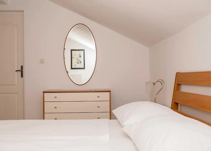 Apartmán Anggela - Two Bedroom With Balcony And Sea View *