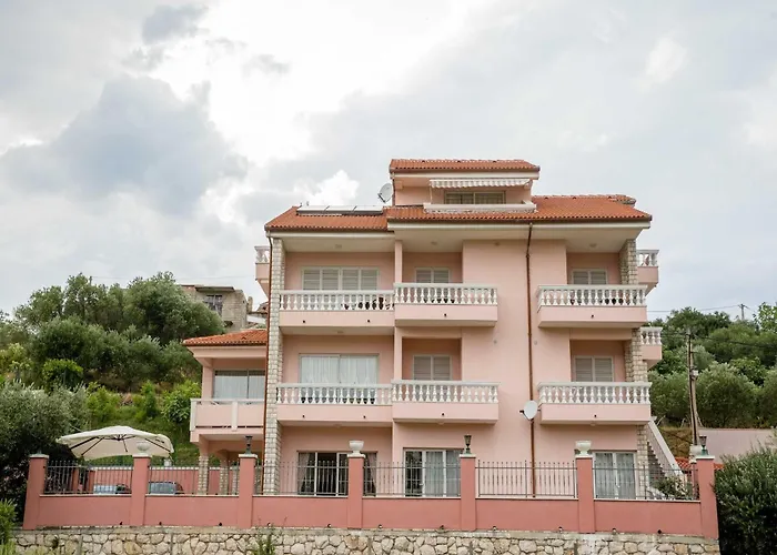 Apartmán Anggela - Two Bedroom With Balcony And Sea View Rab Town