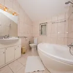 Appartement Anggela - Two Bedroom With Balcony And Sea View