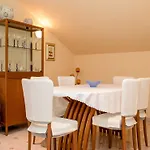 Anggela - Two Bedroom With Balcony And Sea View