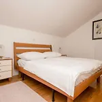 Appartement Anggela - Two Bedroom With Balcony And Sea View