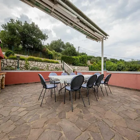 Anggela - Two Bedroom With Balcony And Sea View * Supetarska Draga