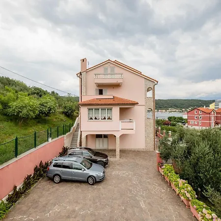 Anggela - Two Bedroom With Balcony And Sea View Rab Town
